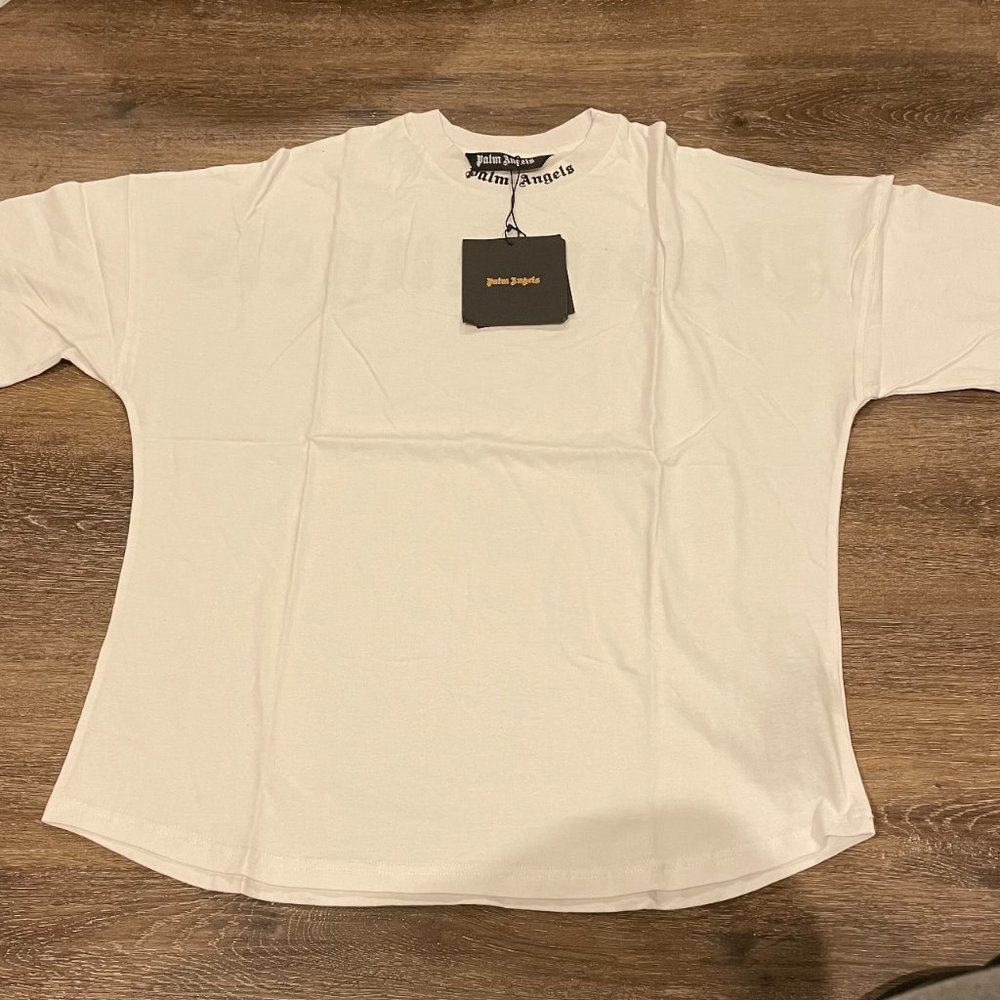 Palm Angles Size Mediium Oversized White Shirt Brand New NWT Unisex